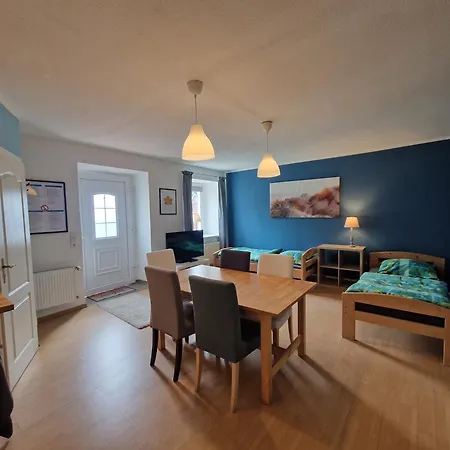 Business Apartment *