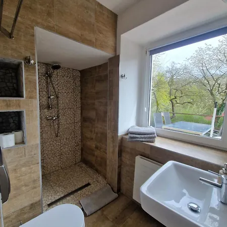 Business Apartment *